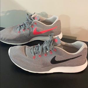 Nike Tanjun Running Shoes Men’s
